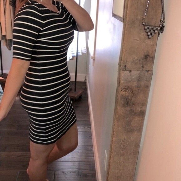 Banana Republic black label size 2 dress - Picture 3 of 9